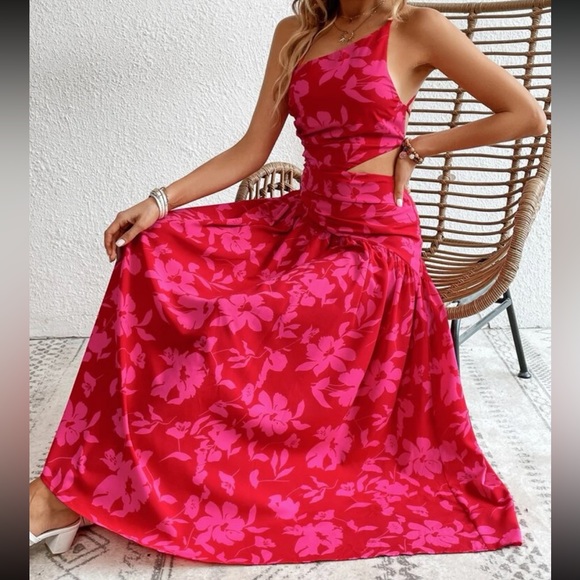 Boho Floral Print Criss Cross Open Back Ruched Cut Out Maxi Dress - Picture 2 of 9